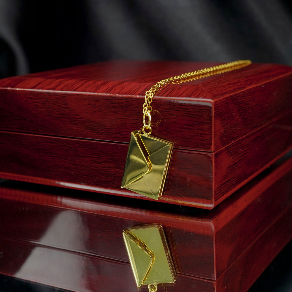 Secret Love Note – Engraved Necklace